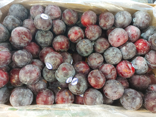 Plums 9kg (90 - 120 plums)